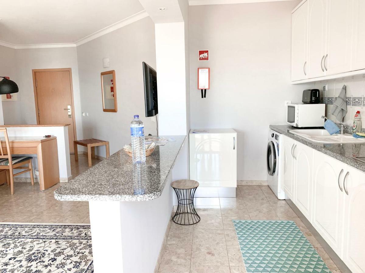 Panoramic Apartment In Portimao: Ocean View, Wifi Eksteriør billede